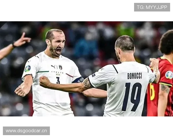 C罗与梅西金球奖竞争格局及核心优势对比分析