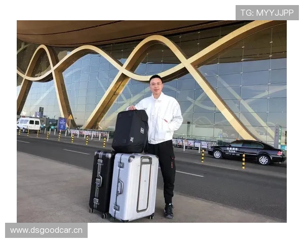 徐灿今天穿了几千块的跑鞋，跟他平时吃泡面日常太矛盾了吧！